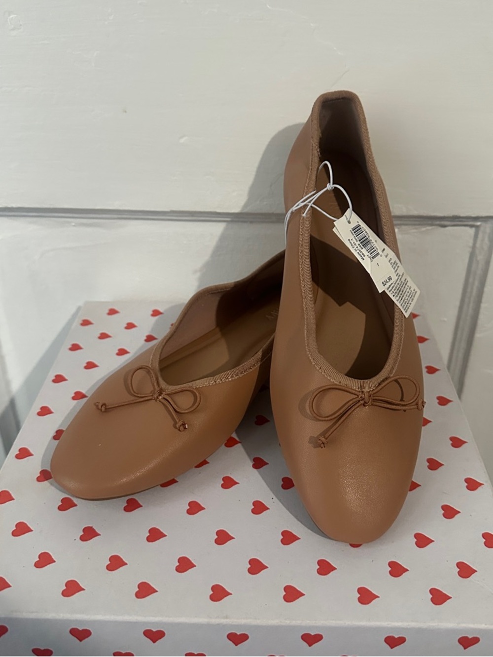 Old Navy Women's Tan Bow Ballet Flats